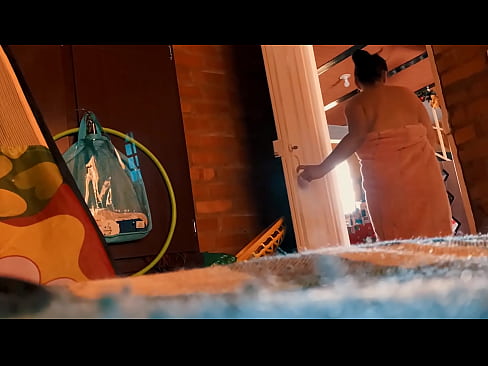 ❤️ 삼촌은 나를 따라 샤워를 하고 내가 샤워를 하는 동안 섹스를 한다. ️ 젠장 비디오 ko.niceporn.ru에서 ❤